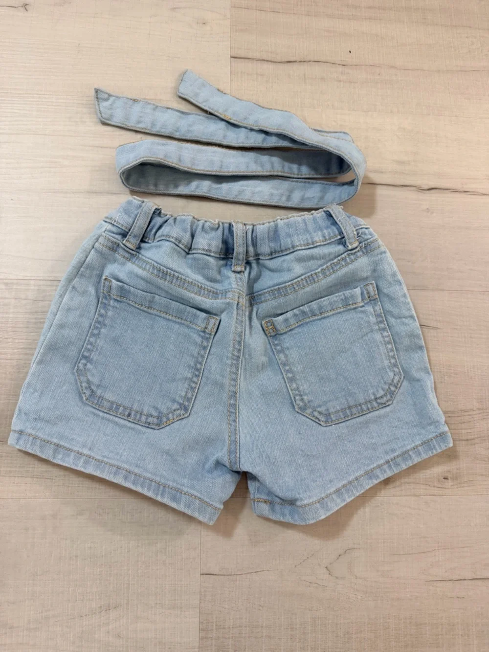 OshKosh‎ B'gosh Light Blue Denim Shorts with Waist Tie Size 6/6x